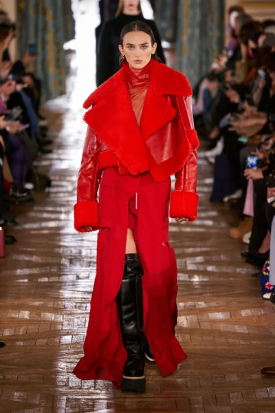 Look 8